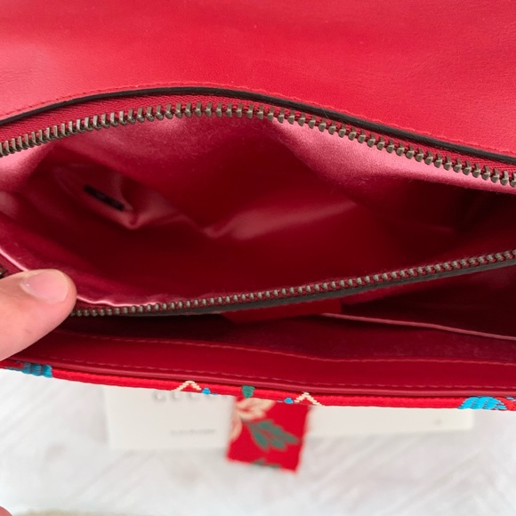 ‼️SOLD‼️ Gucci Marmont Medium Bag - Picture 3 of 8